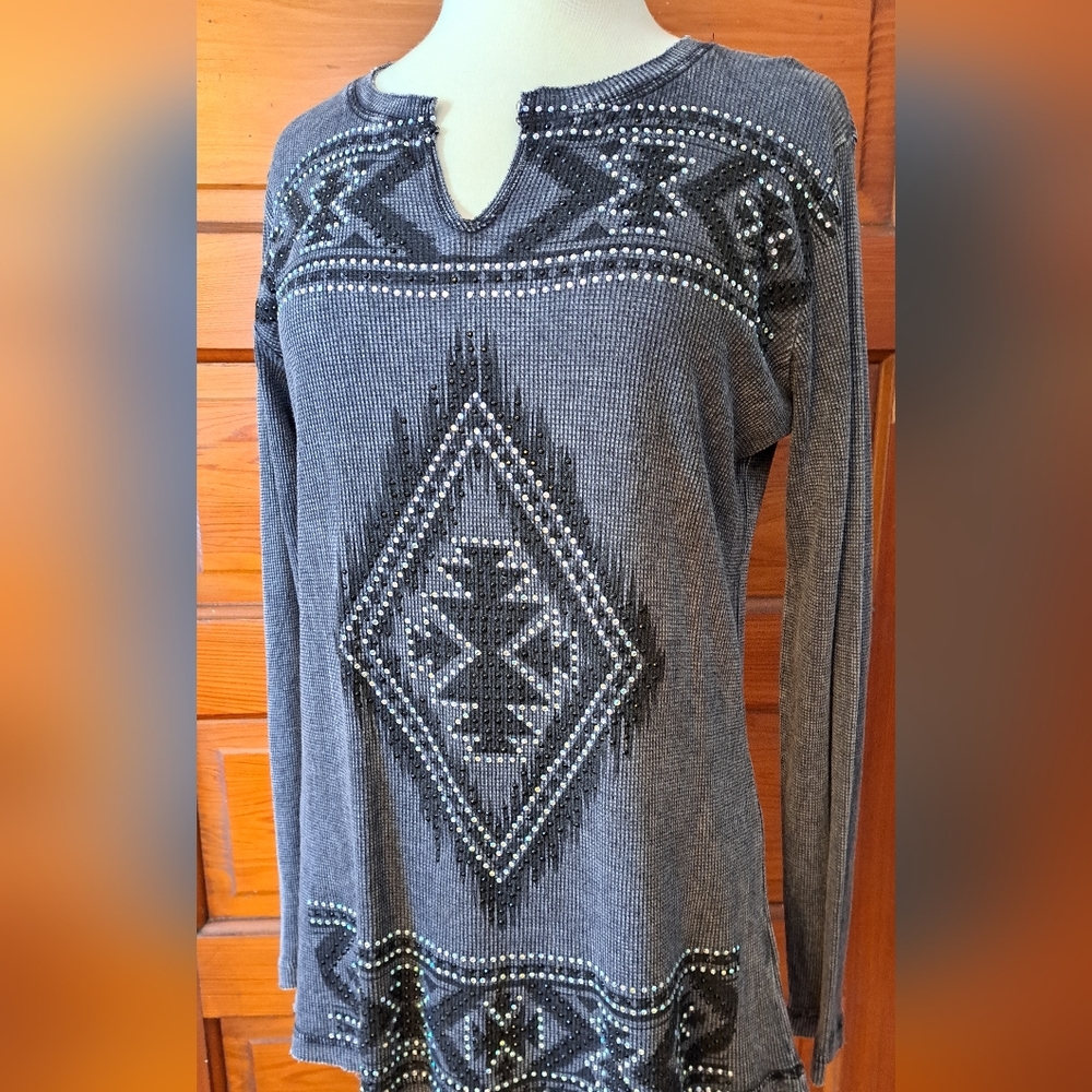 Vocal Long Sleeve Gray/Black w/Bing! Size 1XL (runs true to size)